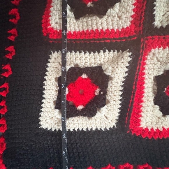 Holiday Knit Crochet Blanket Vintage Christmas handmade - Picture 5 of 8